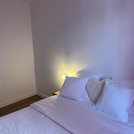 Appartement Spacieux Clichy-sous-Bois Exterior foto