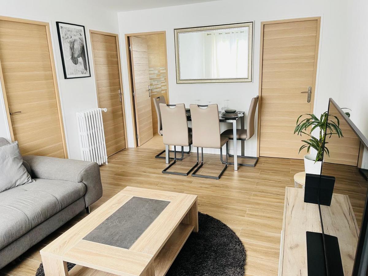 Appartement Spacieux Clichy-sous-Bois Exterior foto