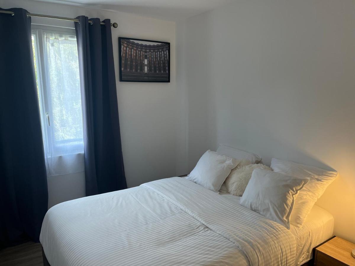 Appartement Spacieux Clichy-sous-Bois Exterior foto