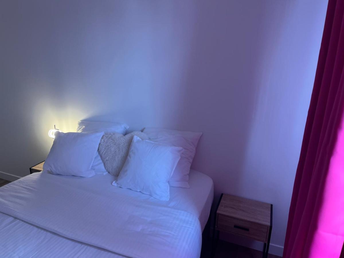 Appartement Spacieux Clichy-sous-Bois Exterior foto